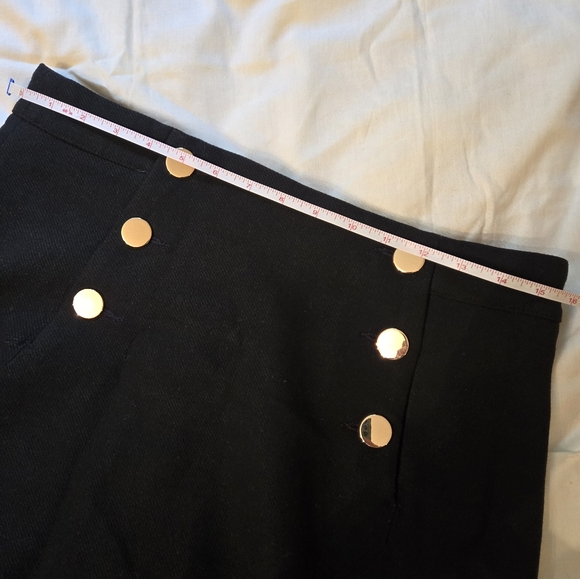 4/$26 Black H&M Pencil Skirt with Gold Buttons - Picture 3 of 8